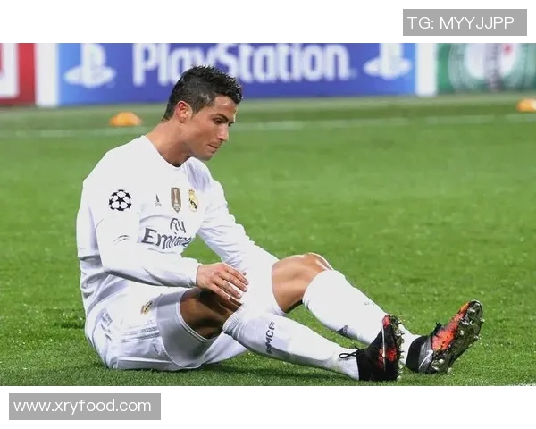 重返绿茵场的传奇岁月未死的足球明星逆袭人生